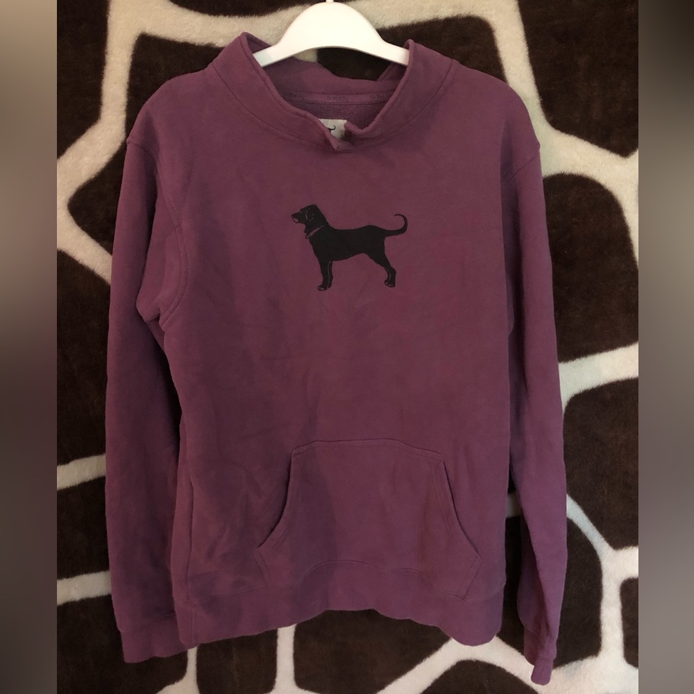The black dog women’s crew neck sweater
